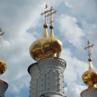 Купола Богоявленской церкви.Рязанский кремль. :: Galina Solovova