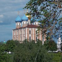 Успенский собор рязанского кремля :: Galina Solovova