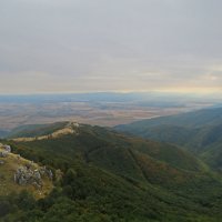 Балканские горы, или по-местному Стара Планина. Они пересекают всю Болгарию с запада на восток :: ИРЭН@ .