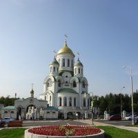 Храм в Солнцеве :: Сергей Антонов