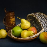 Яблоки и груши. :: Олег Бабурин