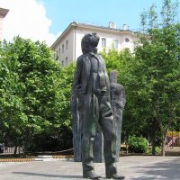 Памятник Бродскому в Москве :: Сергей Б.