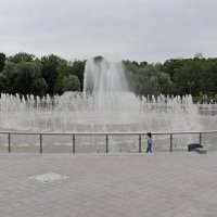 Светомузыкальный фонтан в парке Царицыно.2020 :: Александр Качалин