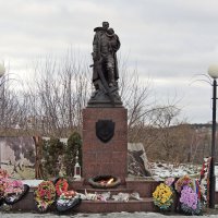 Памятник воину-освободителю  Серпухов :: Александр Качалин