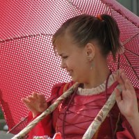 Девушка и зонтик. :: игорь кио 