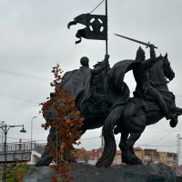 Памятник князьям Дмитрию Донскому и Владимиру Храброму. :: Михаил Столяров