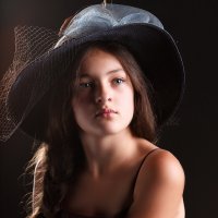 Принцесса в шляпке :: Сергей Удовенко