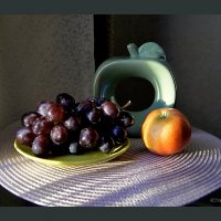 Яблоко с виноградом :: Елена Кирьянова