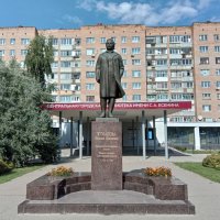 Памятник бывшему мэру Рязани Н.Чумаковой :: Tarka 