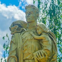 Памятник, скульптура: "Воин-освободитель". :: Руслан Васьков