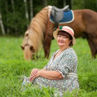 Женщина романтик с лошадью :: Ольга Семина