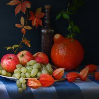 Натюрморт с оранжевой тыквой :: Елена Макарова