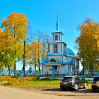 Деревенская церковь. :: Александр Зуев