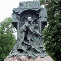 Памятник морякам-героям :: Елена Даньшина