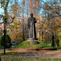Памятник "основателю" города - Железному Феликсу. :: Татьяна Помогалова