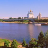 Река Пскова :: ирина 