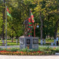 Памятник пограничникам в городе Армавир :: Игорь Сикорский