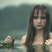 Юная купальщица на реке :: Тимур Кострома ФотоНиКто Пакельщиков