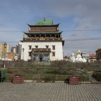 Буддистский храм Гандан. :: Сергей Калужский