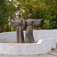 Памятник основателям Череповца инокам Феодосию и Афанасию :: MILAV V