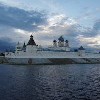 Макарьевский Желтоводский монастырь :: Сергей Моченов