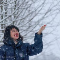 Портрет под снегопадом :: Анатолий Клепешнёв