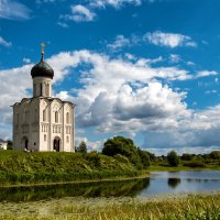 Церковь Покрова на Нерли. Владимирская область. :: Надежда Лаптева