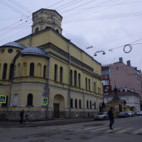 Тогда был архив, до 16-го года. Здание передано Церкви... :: Юрий Куликов