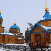 Церковь в деревне :: владимир тимошенко 
