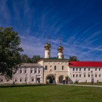 Тихвинский монастырь. :: юрий макаров