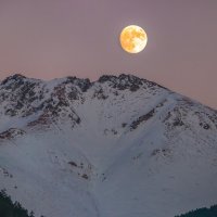 Луна над горами :: Фёдор. Лашков
