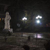 Памятник Айвазовскому :: Валентин Семчишин