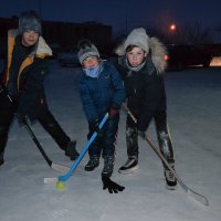 Ночная хоккейная лига...Майкудукские пацаны. :: Андрей Хлопонин