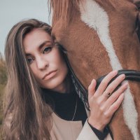 Девушка с лошадью :: Яна Пикулик
