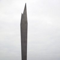 Памятник "Росток" на набережной в Пензе :: Оливер Куин