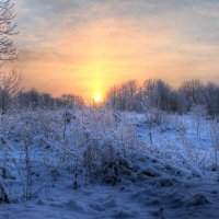 Восход..падал снег :: Cергей Кочнев