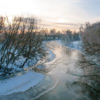 На зимней реке :: Валерий Иванович