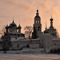 Толгский монастырь, в рассветный час :: Николай Белавин