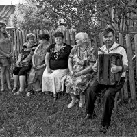 "На праздник"© :: Владимир Макаров