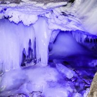 В Кунгурской ледяной пещере :: Любовь 