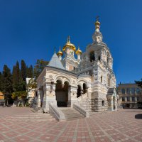Храм Александра Невского в Ялте :: Сергей Титов