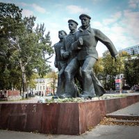 монумент героям волжской военной флотилии. :: Nonna 