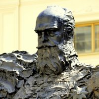 Новый памятник Александру III  в Гатчине - 3 :: Сергей 