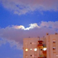 Вечер, луна  за облаком. :: Валерьян Запорожченко