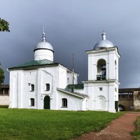 Никольский собор в Изборске :: Евгений Кочуров