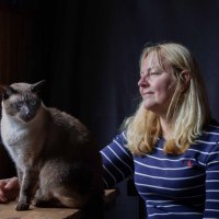 портрет девушки с котом :: Ирина Чернова