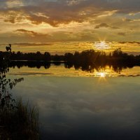 Закат уходящего лета... :: Алексей Мезенцев