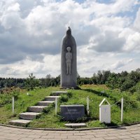 Памятник Сергию Радонежскому в селе Радонеж. :: Ольга Довженко