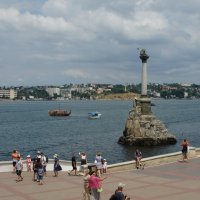 Памятник затонувшим кораблям :: Наталья Т