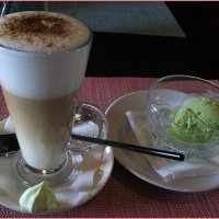 Кофе латте с мороженым. :: Тарасова Вера 